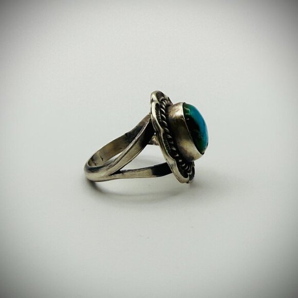 Navajo Sterling Turquoise Ring — Freda Martinez “F” Hallmark, Size 7.5 - Picture 4 of 6
